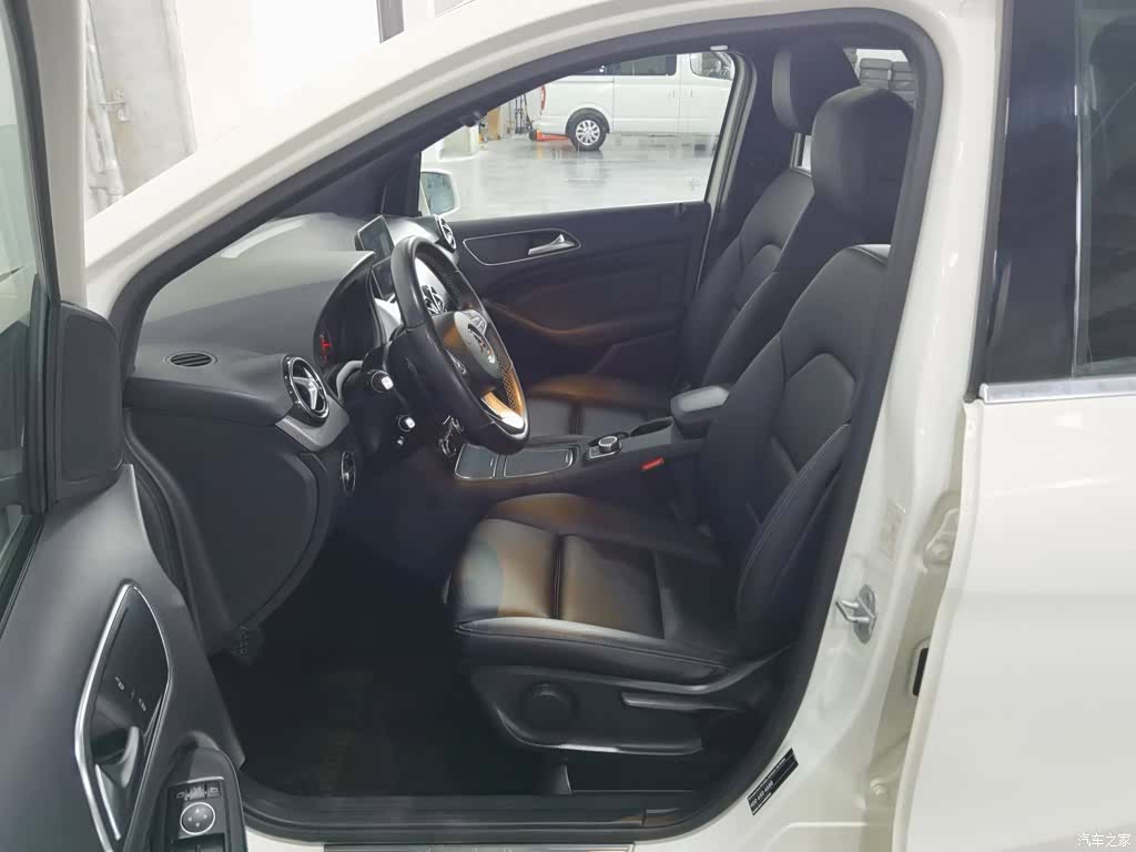 Mercedes-Benz B-Class, 2018 10