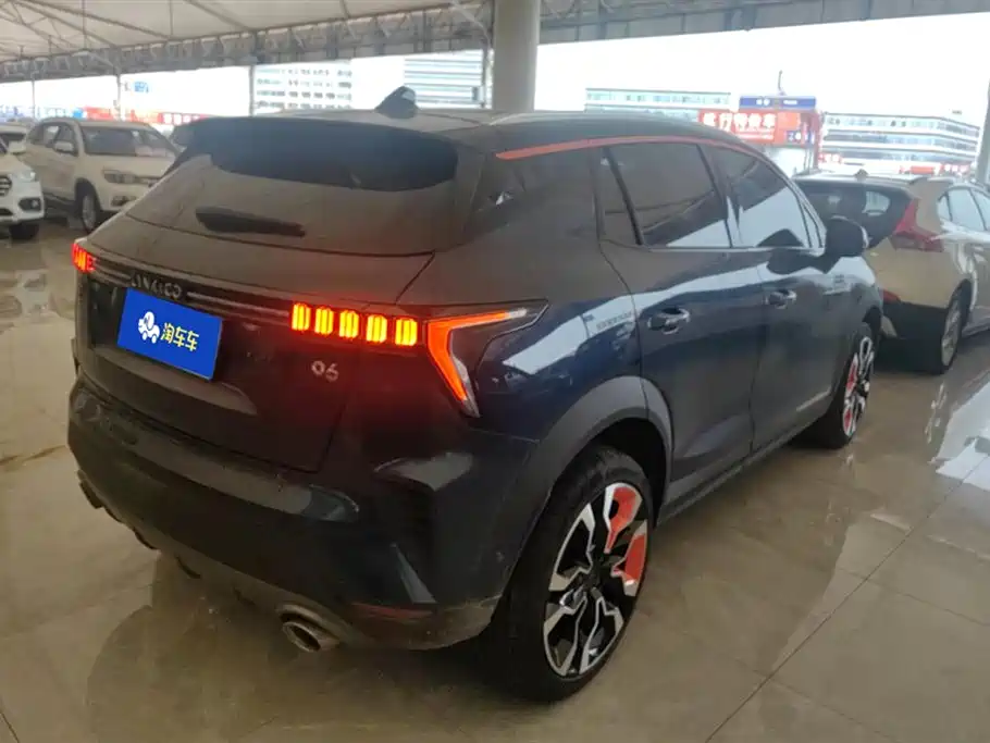 Lynk & Co 06 Lynk & Co 06