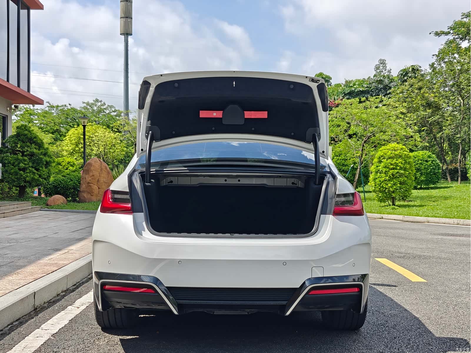 BMW i3, 2024 16