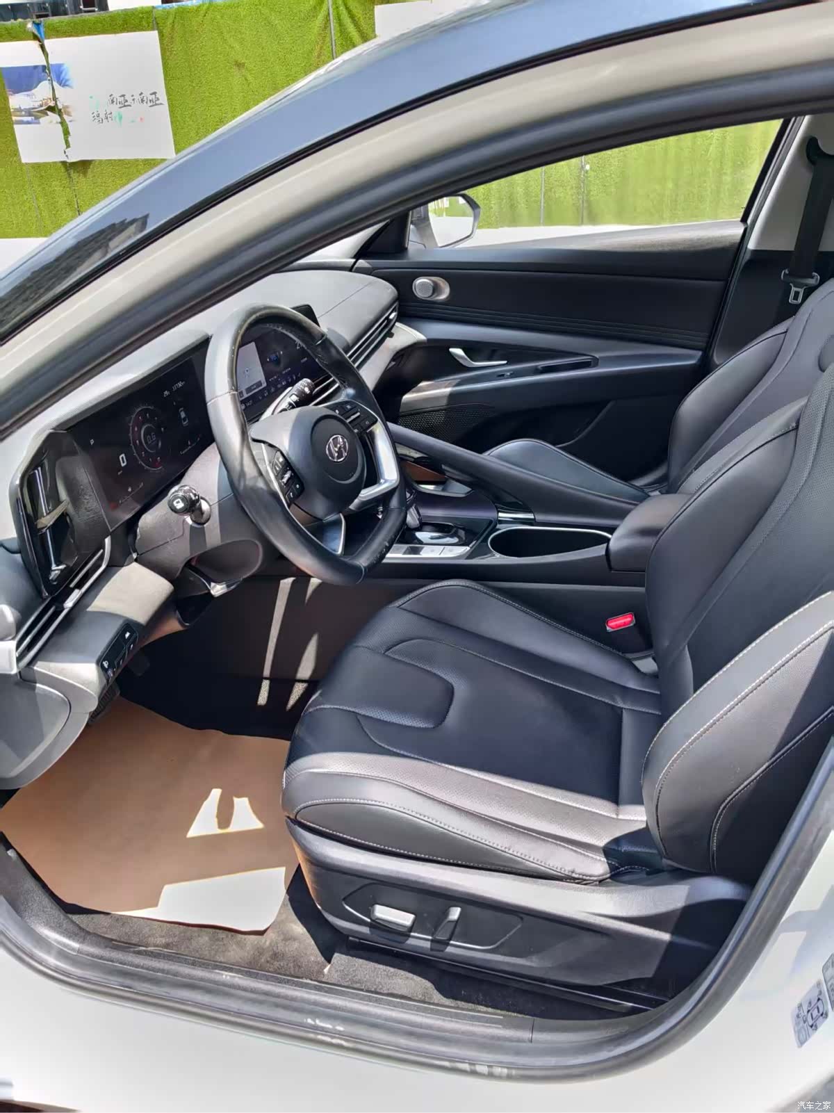 Hyundai Elantra, 2020 4