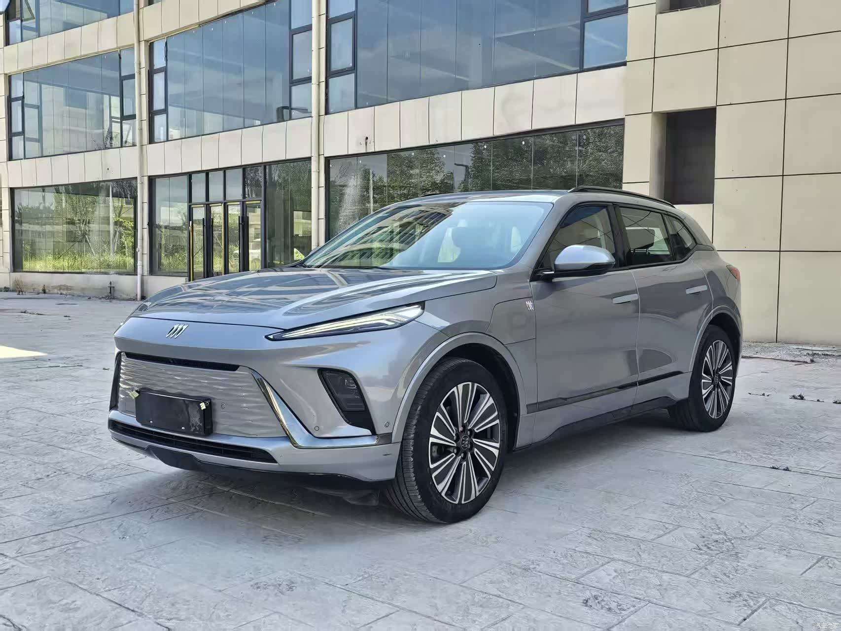 Buick E5, 2024 1