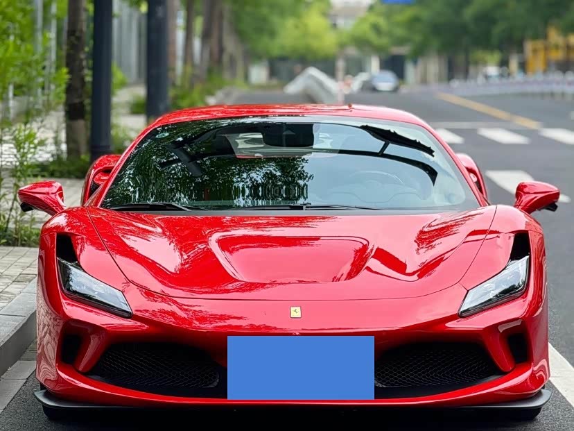 Ferrari F8