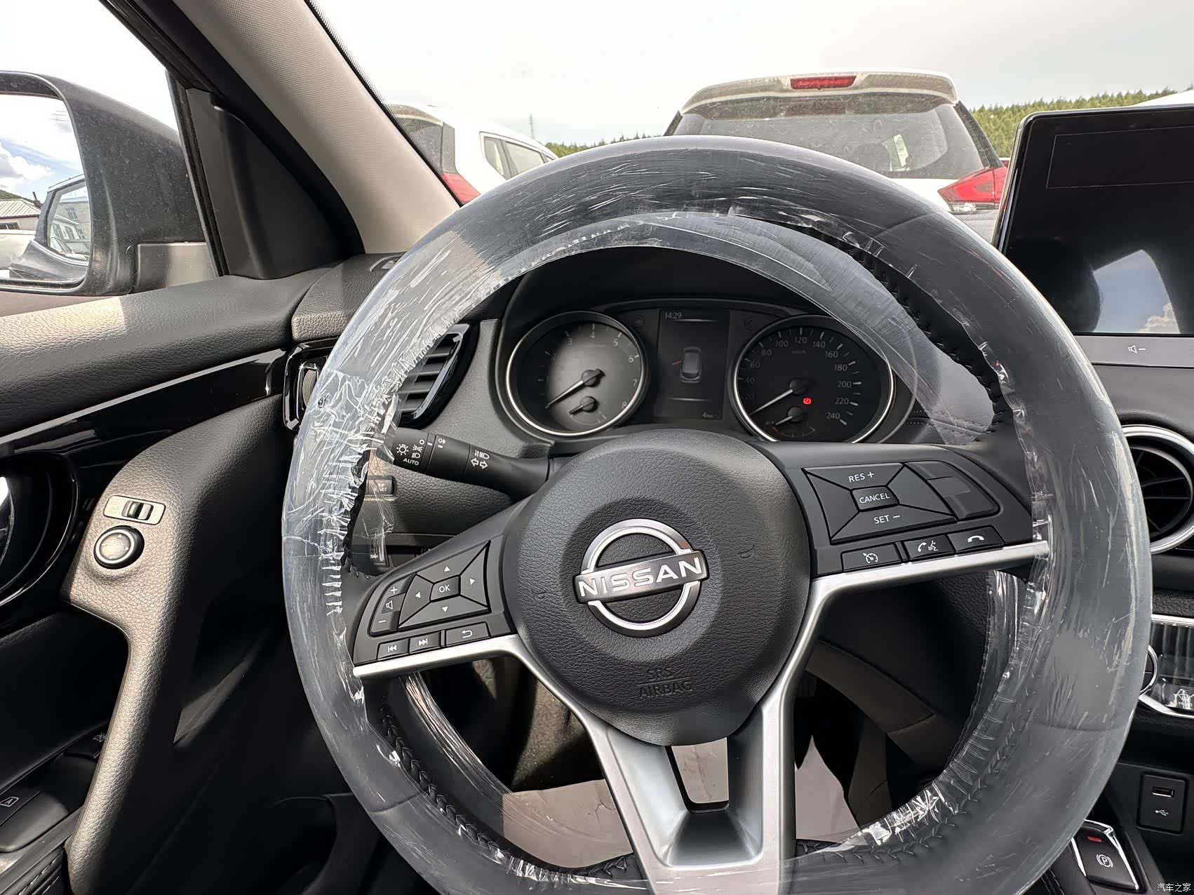 Nissan Qashqai, 2026 8