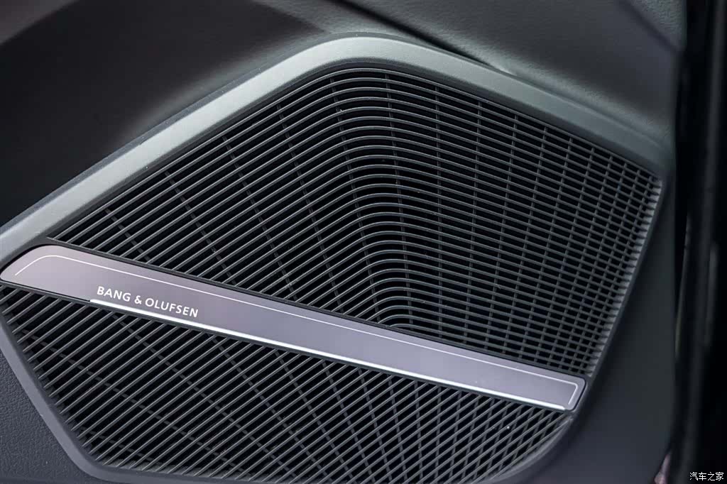 Audi Q5L, 2021 17