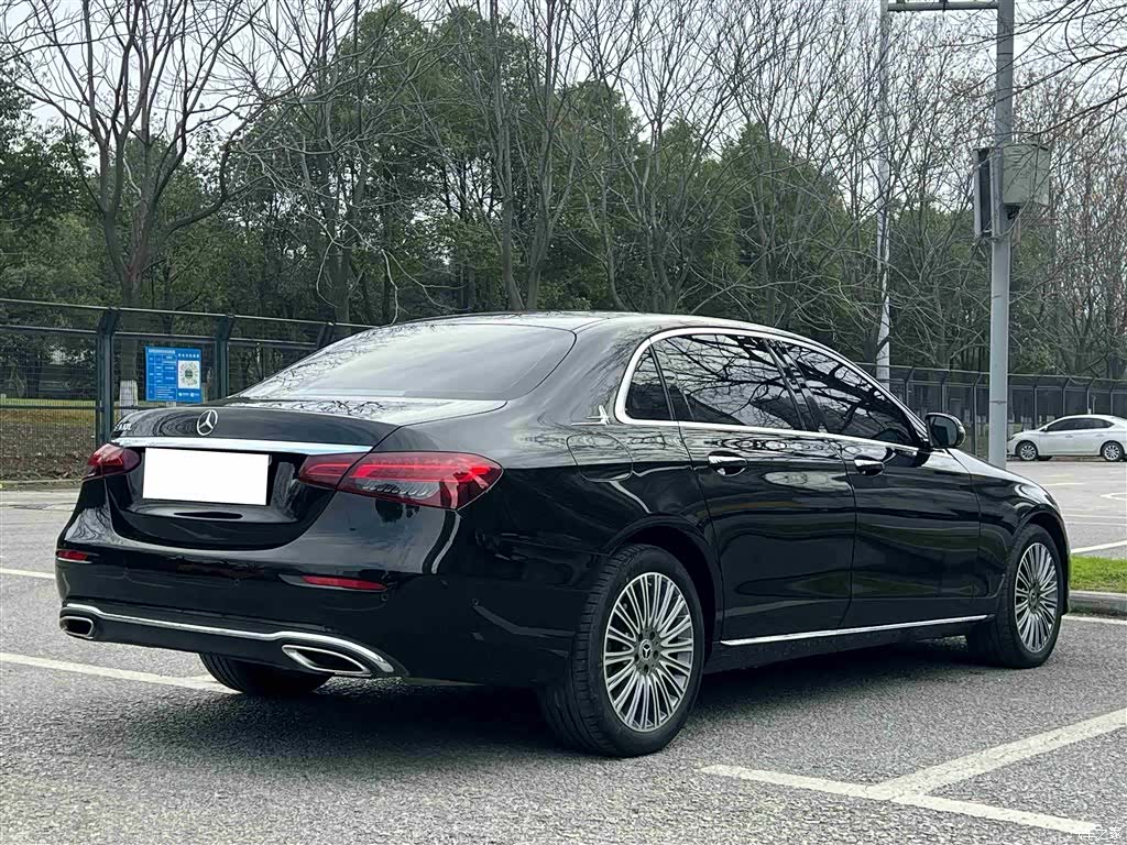 Mercedes-Benz E-Class, 2022 12