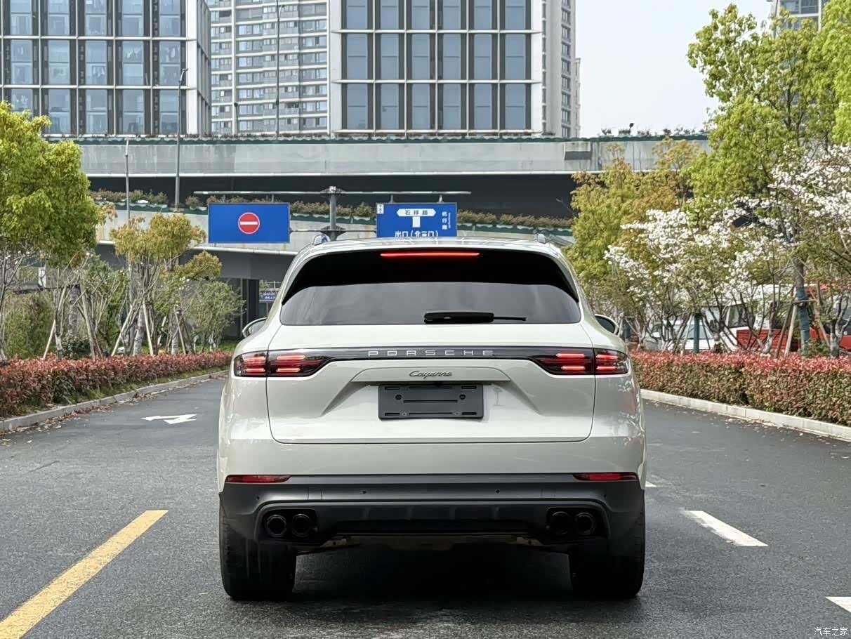 Porsche Cayenne, 2023 6