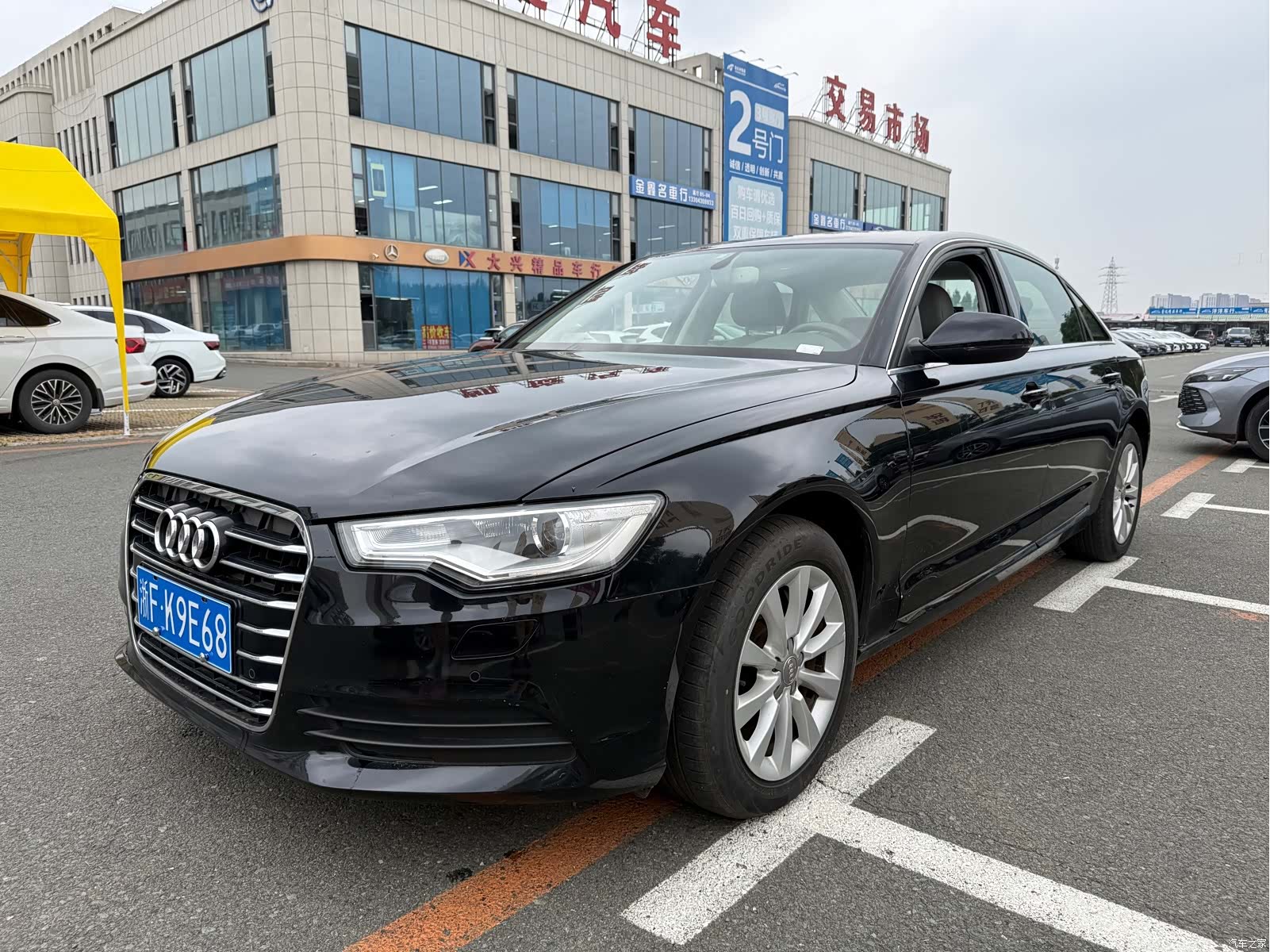 Audi A6L, 2013 1