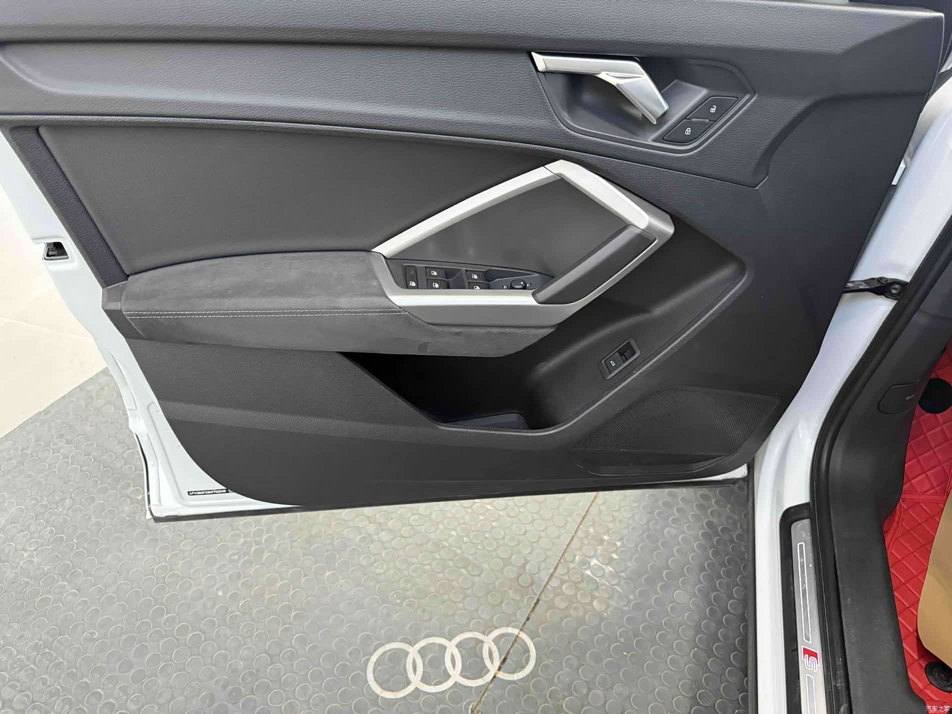 Audi Q3, 2023 11