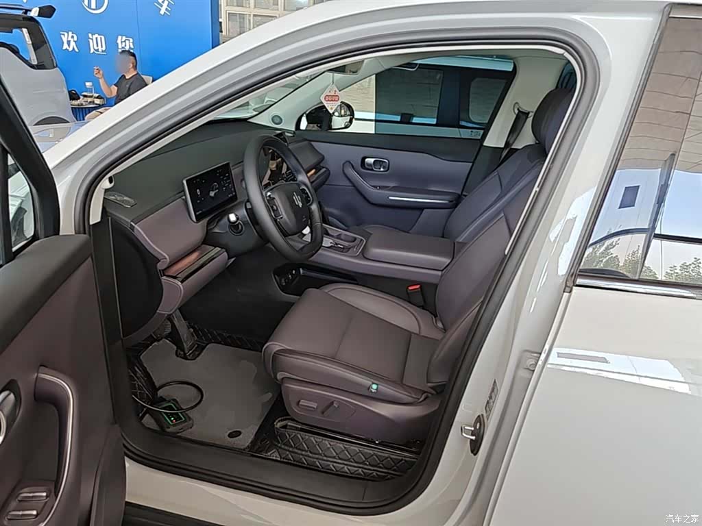 Leapmotor C10, 2025 15