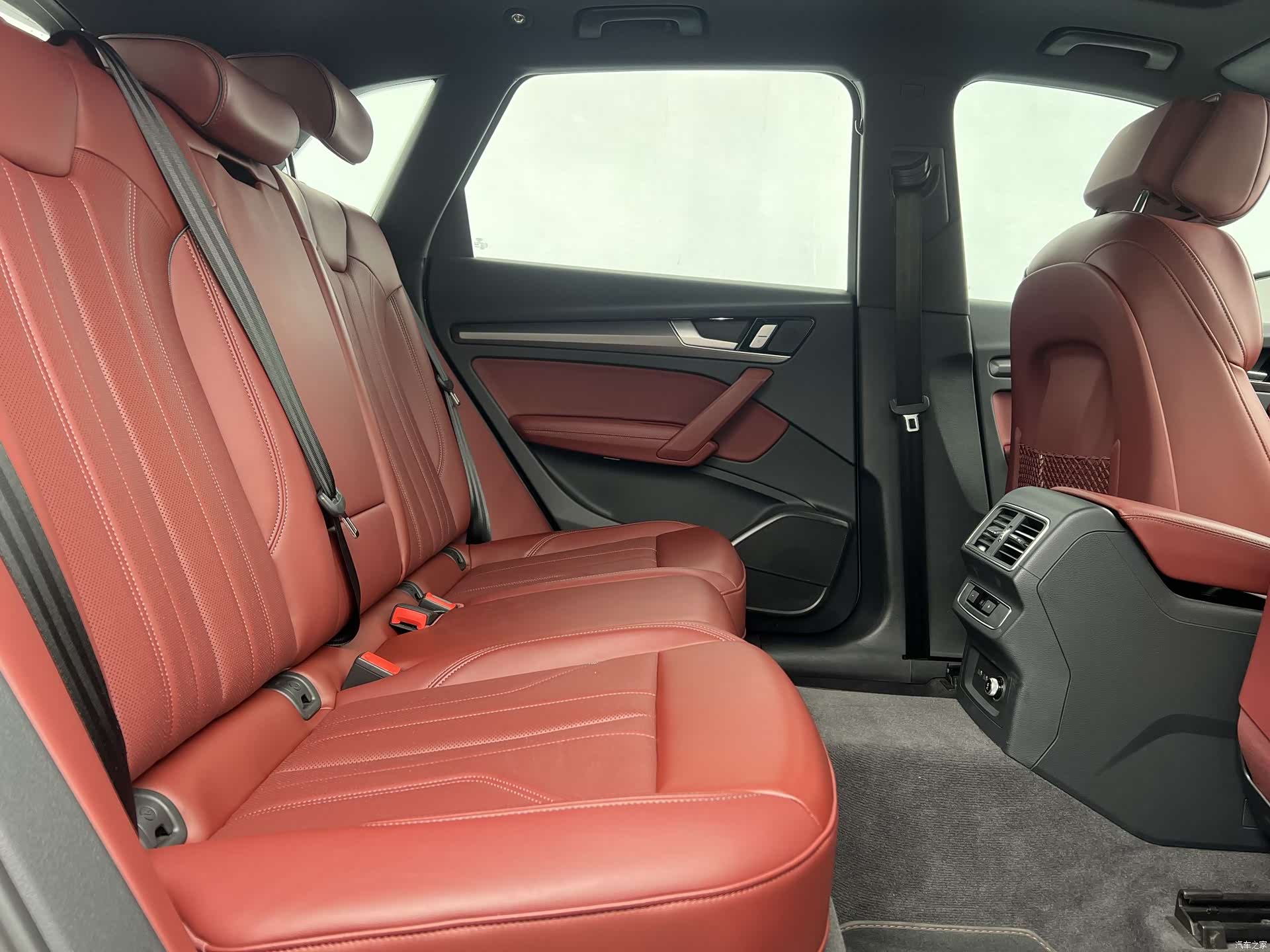 Audi Q5L, 2024 7