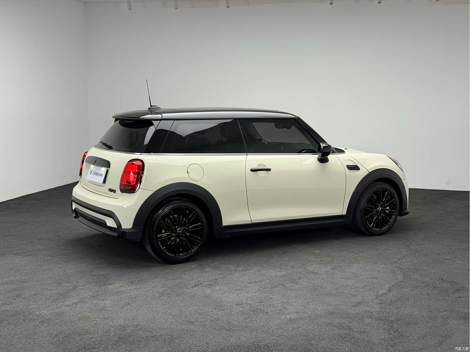 Mini Cooper, 2023 19