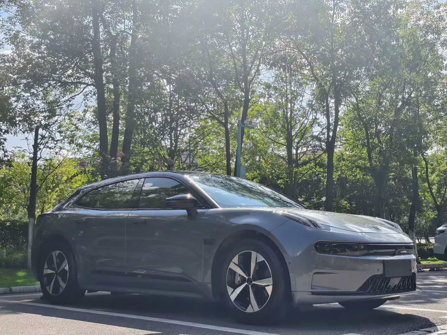 Zeekr 001, 2023 3