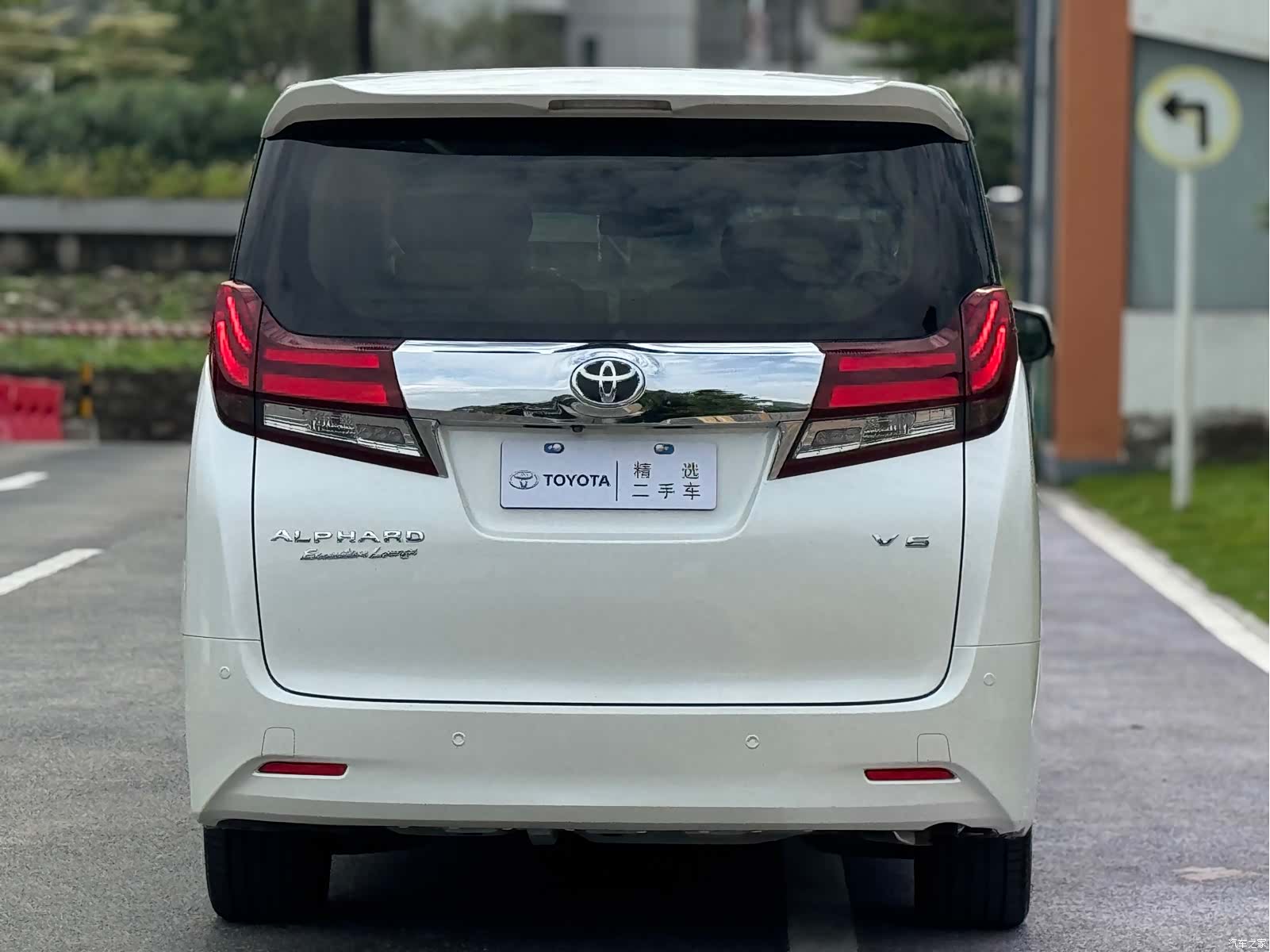 Toyota Alphard, 2018 20