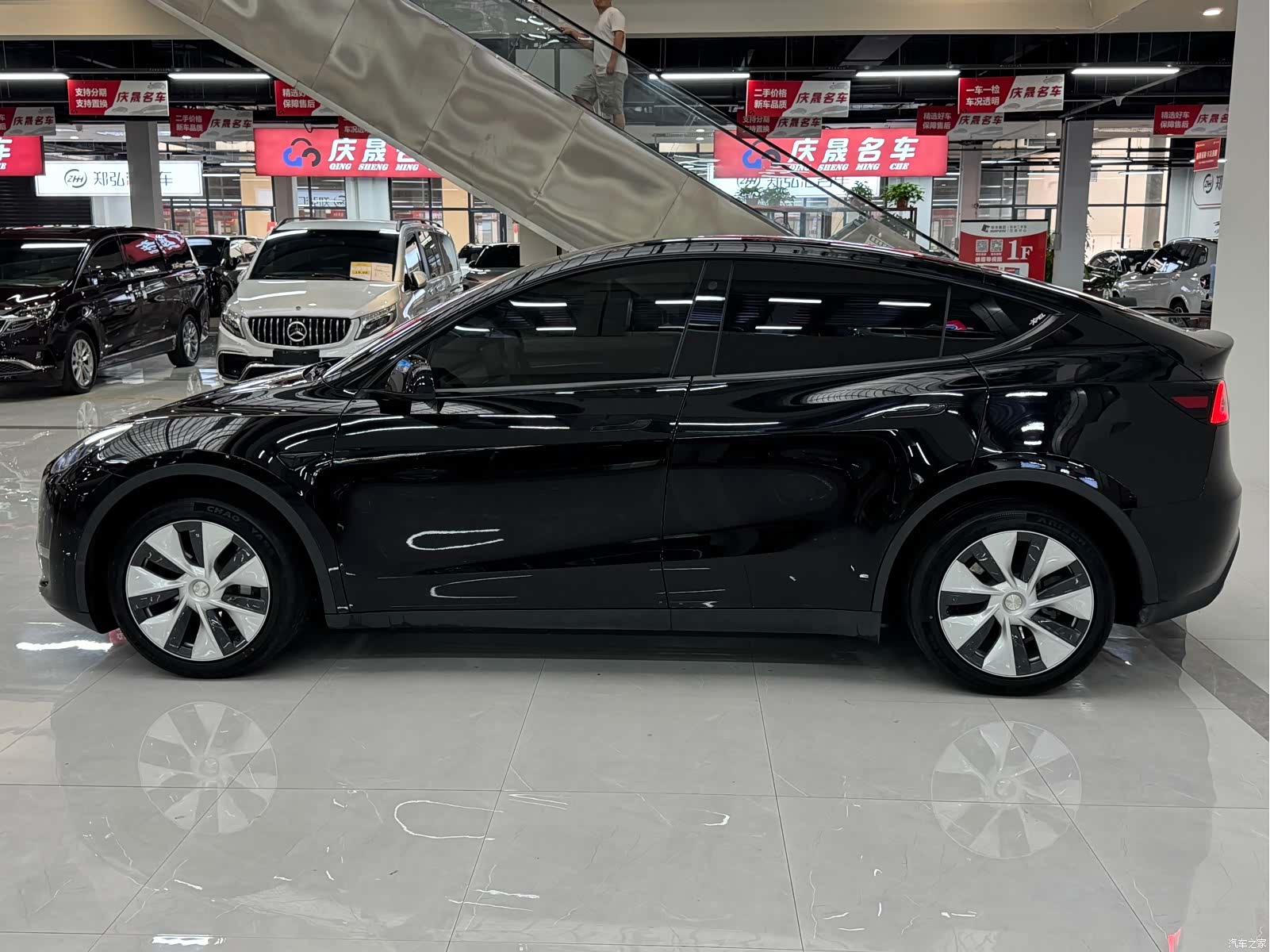 Tesla Model Y, 2021 14