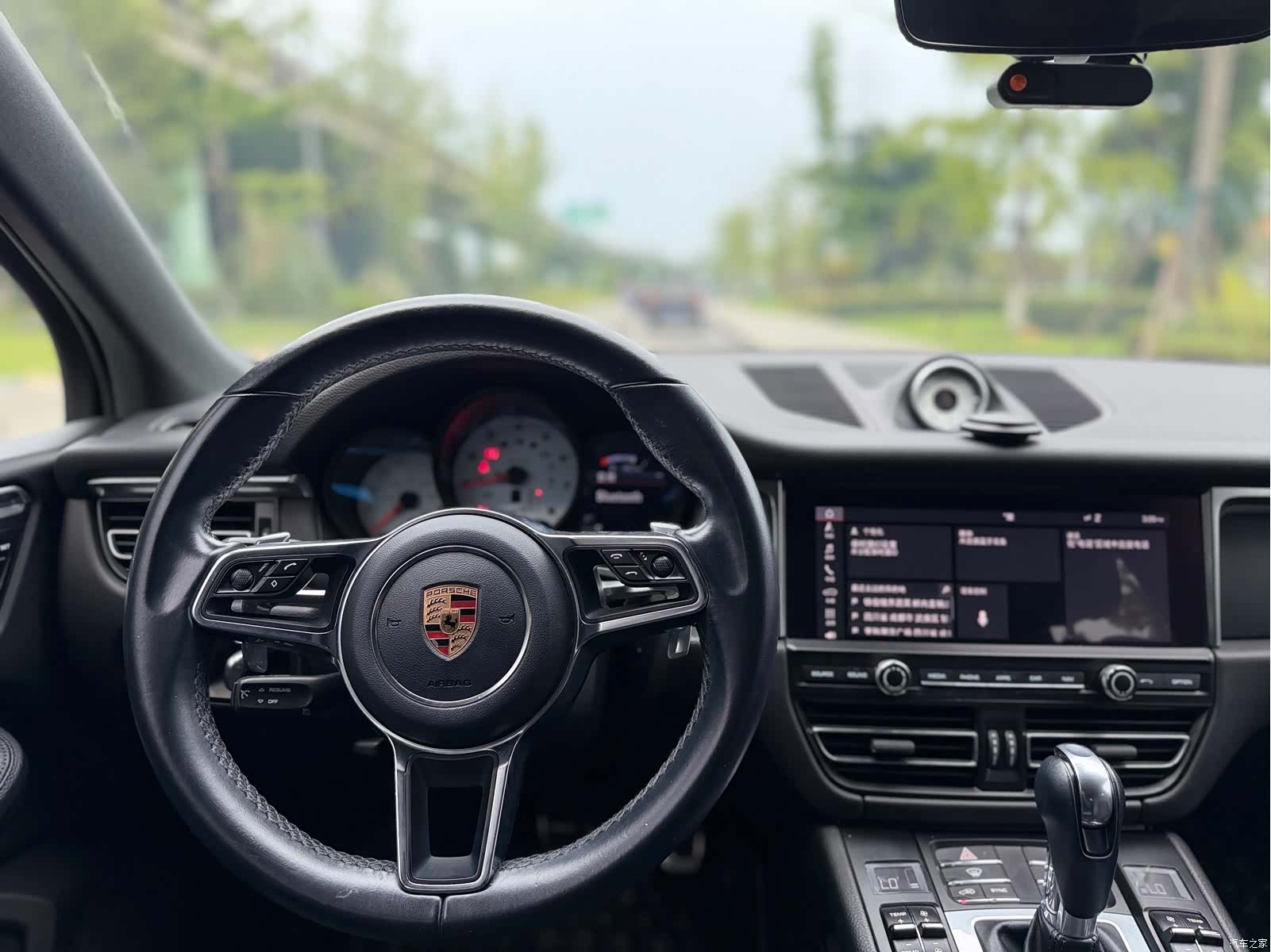 Porsche Macan, 2019 10