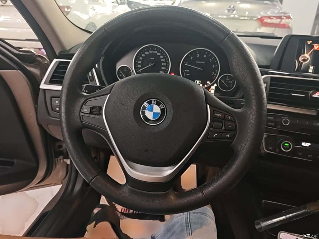 BMW 3 Series, 2017 11