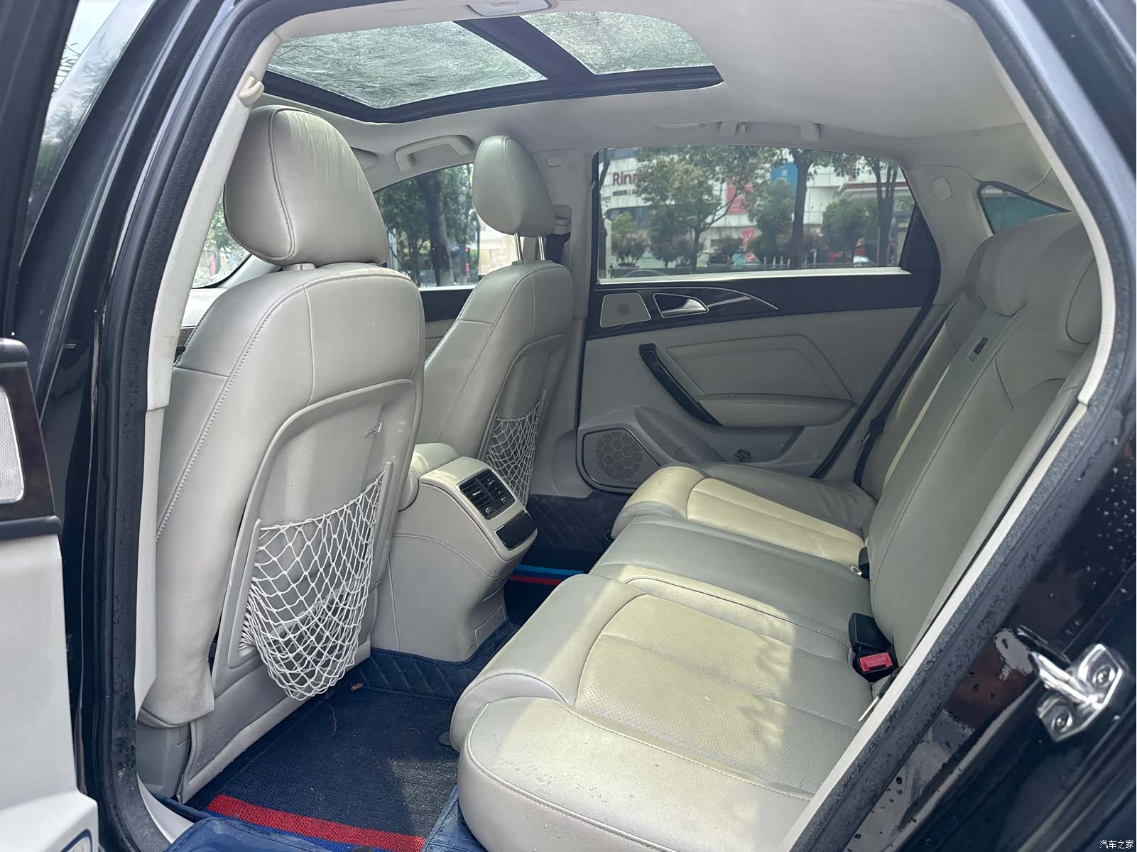 Zotye Z700, 2016 7