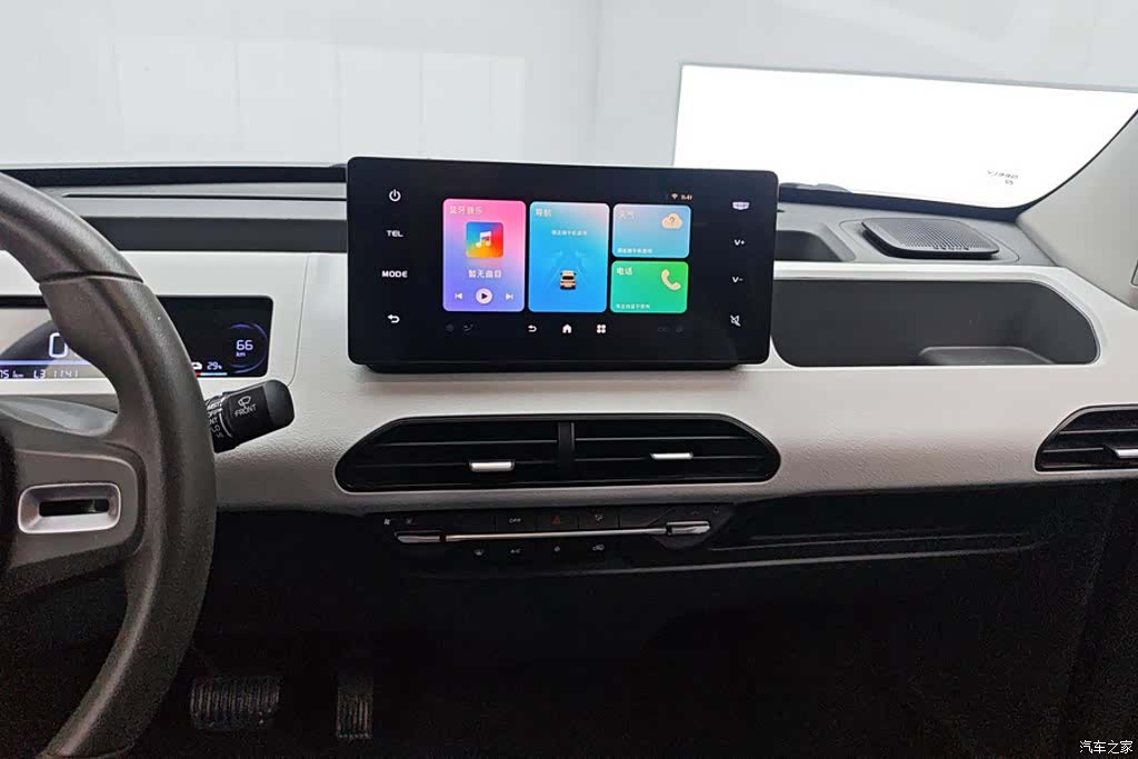 Geely Panda, 2023 13