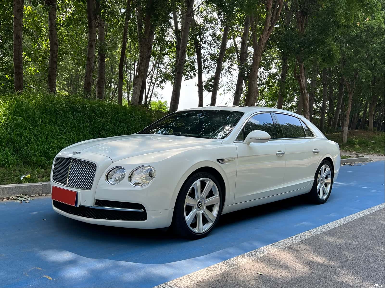 Bentley Flying Spur, 2014 1