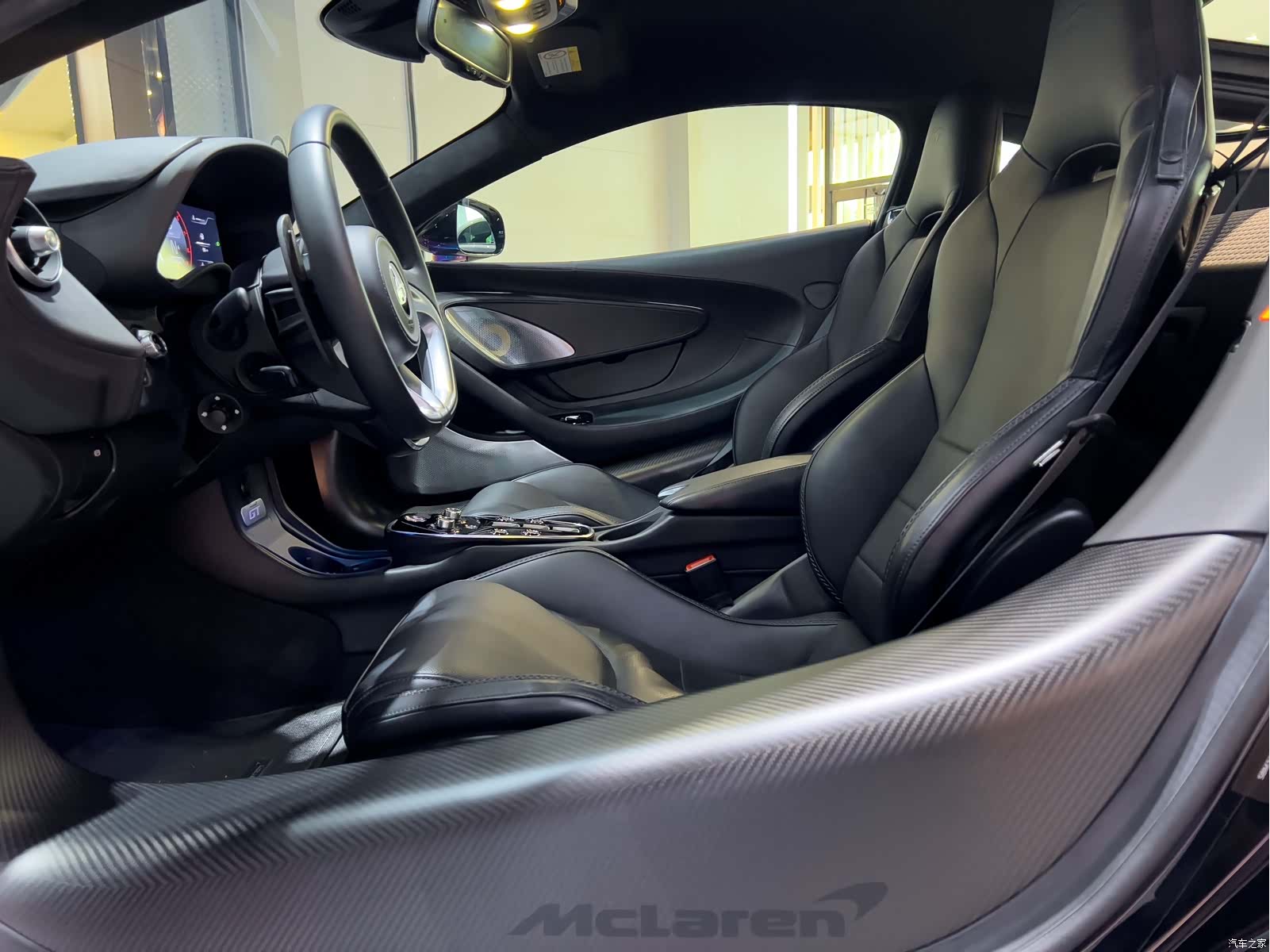 McLaren GT, 2023 15
