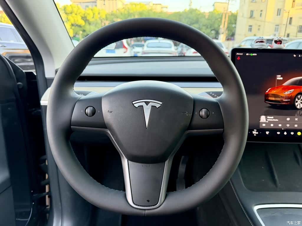 Tesla Model Y, 2022 9