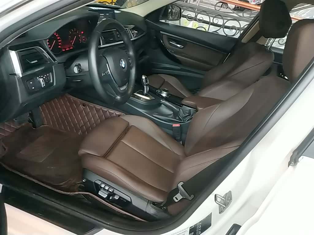 BMW 3 Series, 2019 11