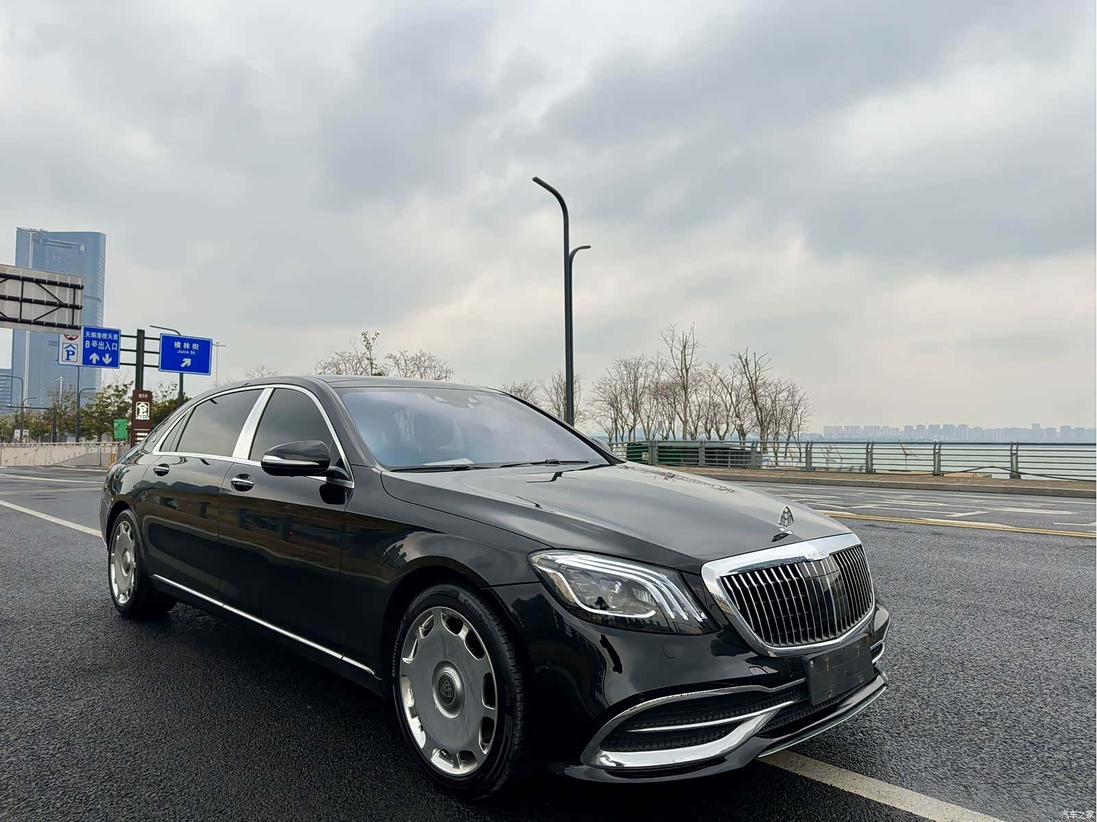 Maybach S-Class, 2017 3