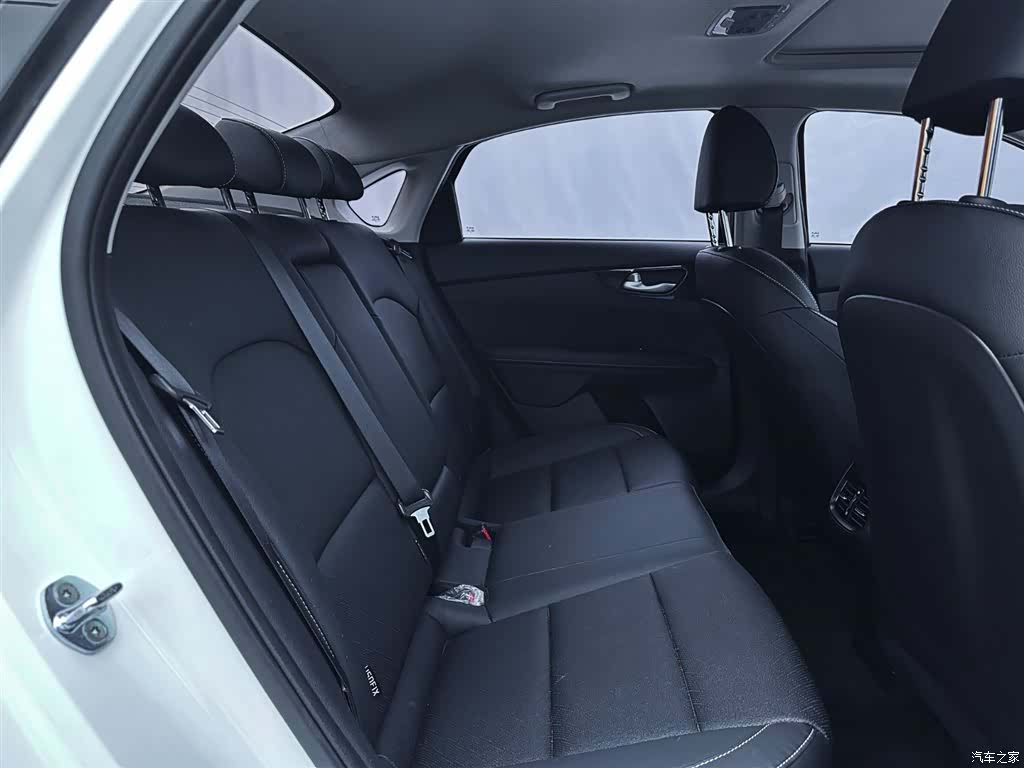 Kia K3, 2023 13