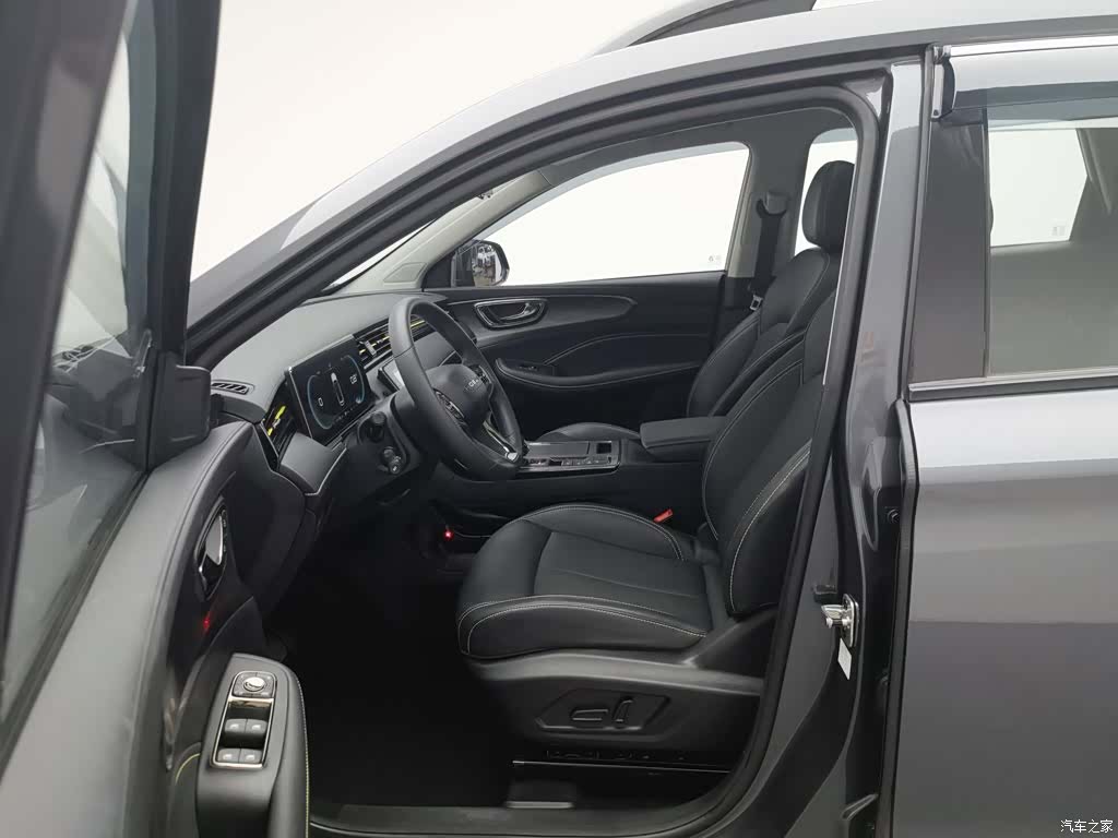 Roewe RX5, 2022 10
