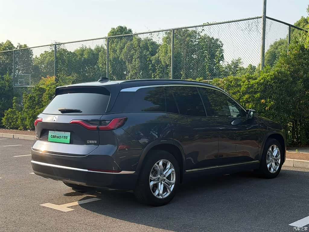 NIO ES8, 2021 4