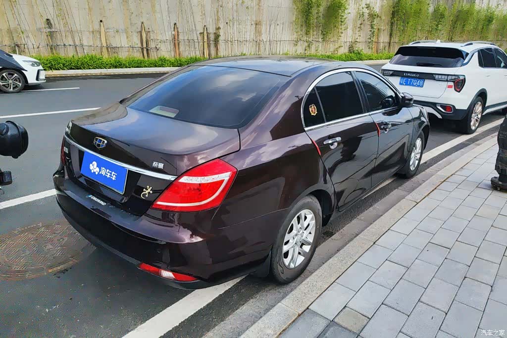Geely Emgrand, 2016 3