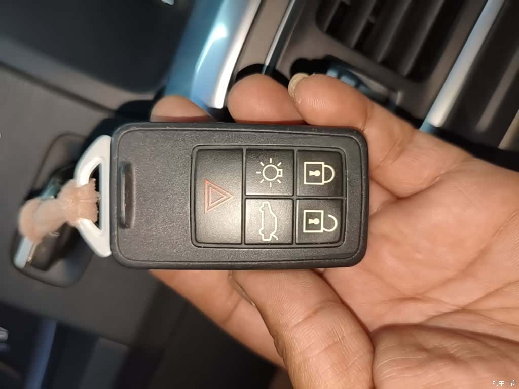 Volvo V60, 2015 9