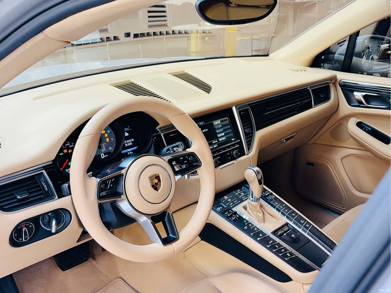 Porsche Macan, 2015 6