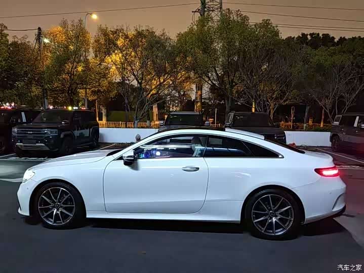 Mercedes-Benz E-Class, 2023 27