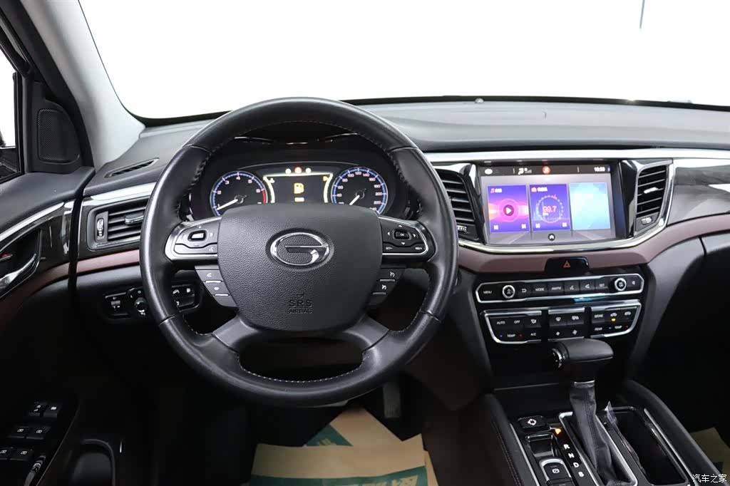 Trumpchi GS8, 2019 28