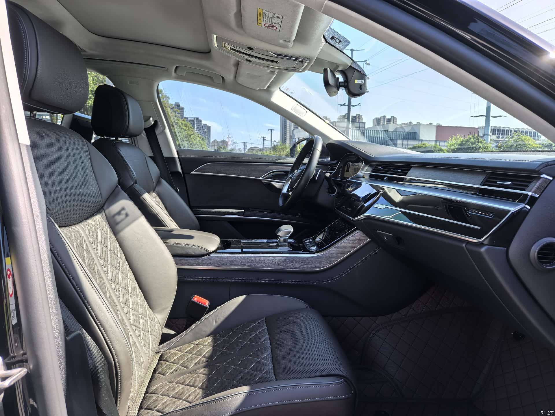 Audi A8L, 2023 12