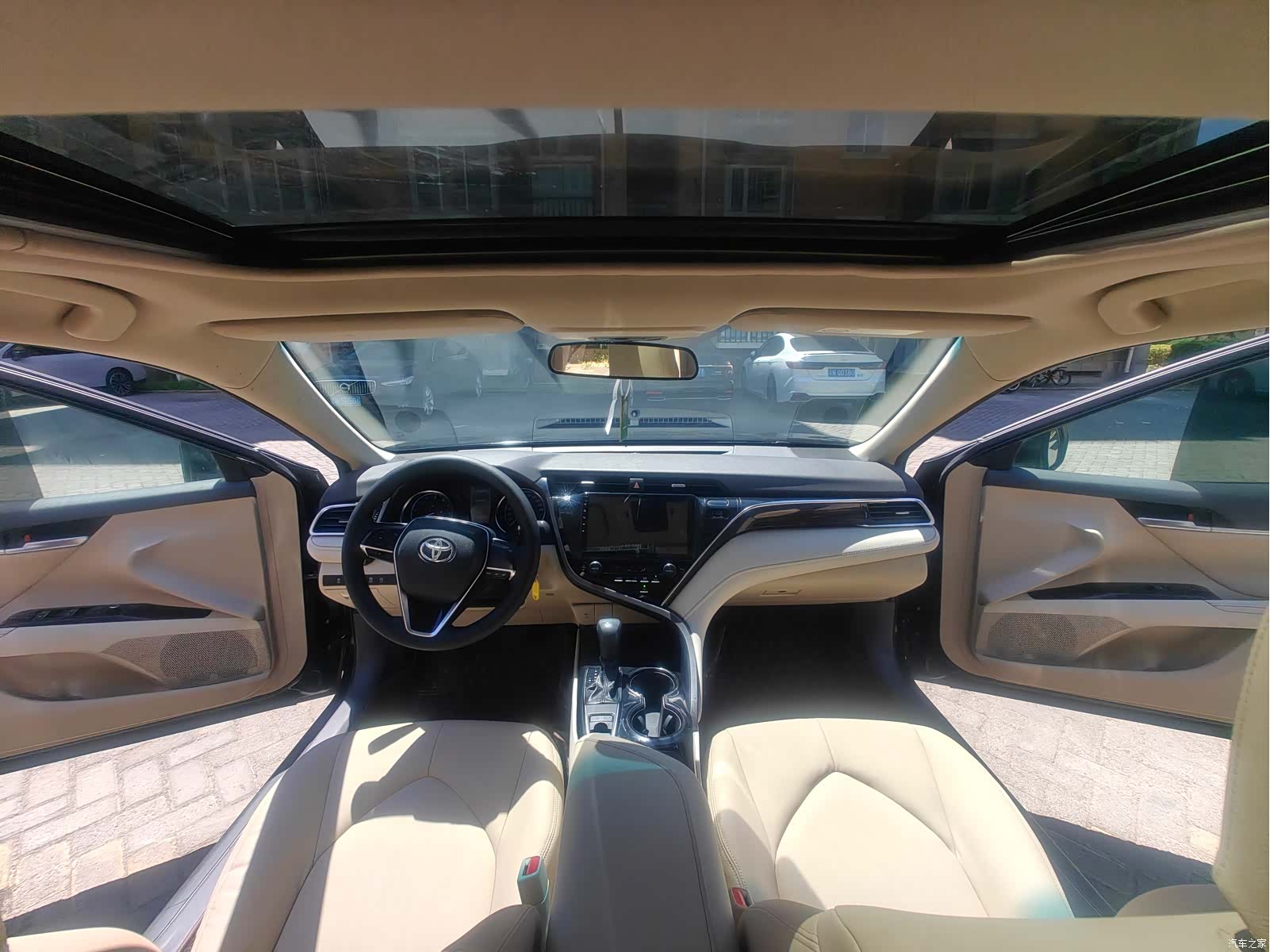 Toyota Camry, 2020 10