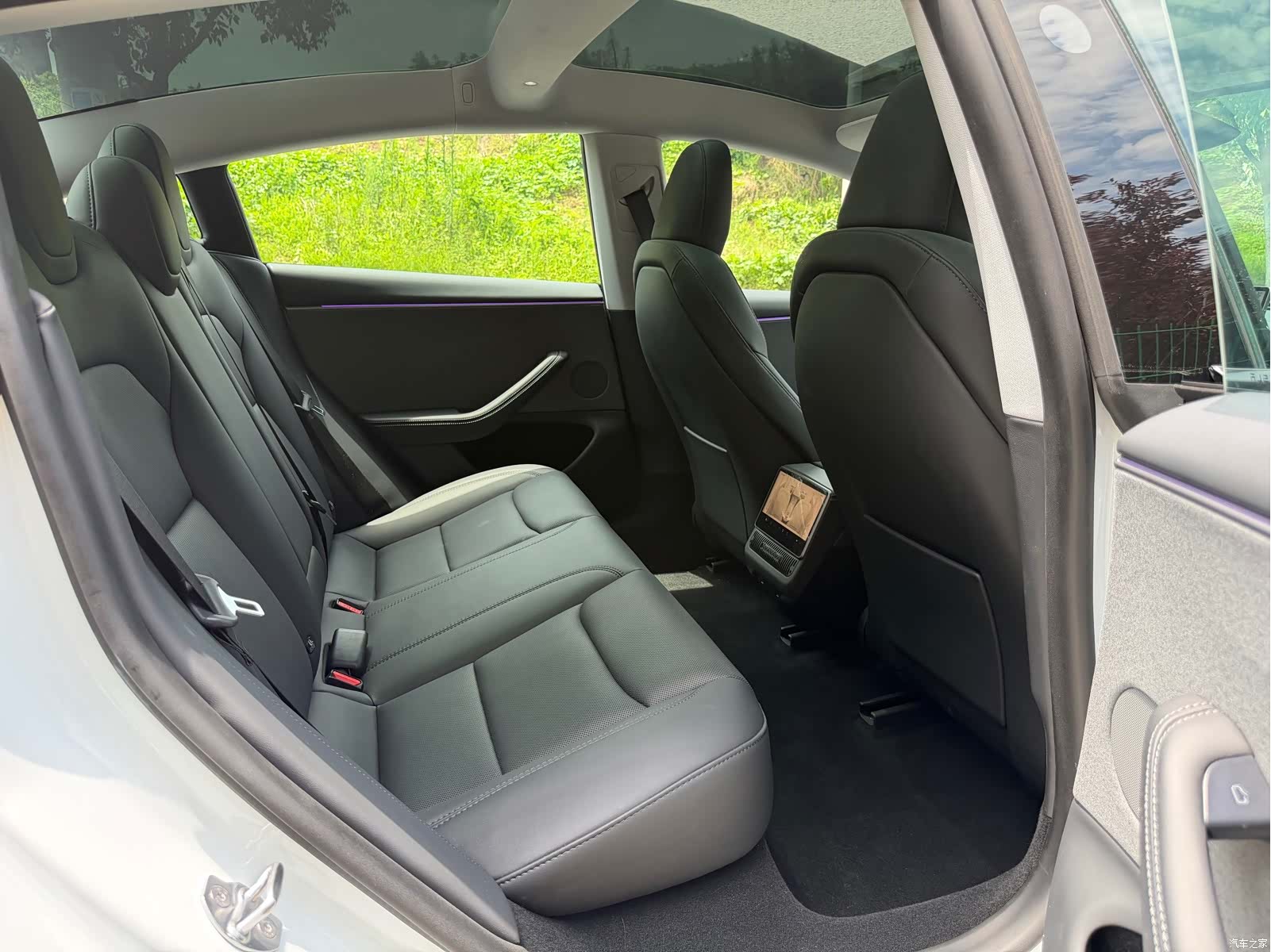 Tesla Model 3, 2026 7