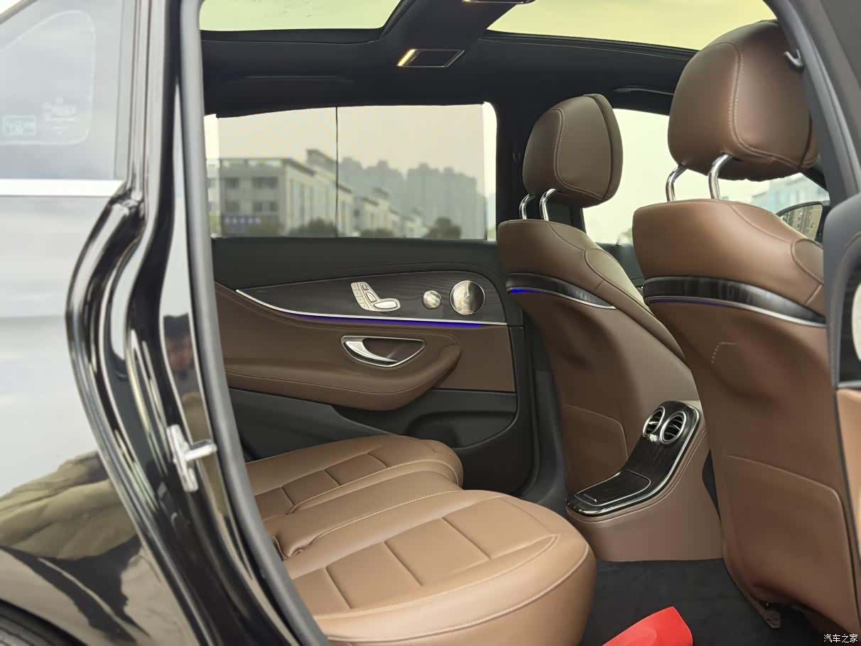Mercedes-Benz E-Class, 2021 11