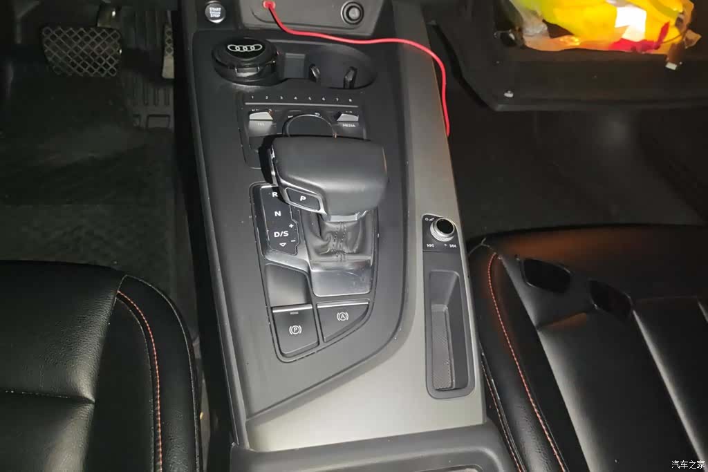 Audi A4L, 2018 16