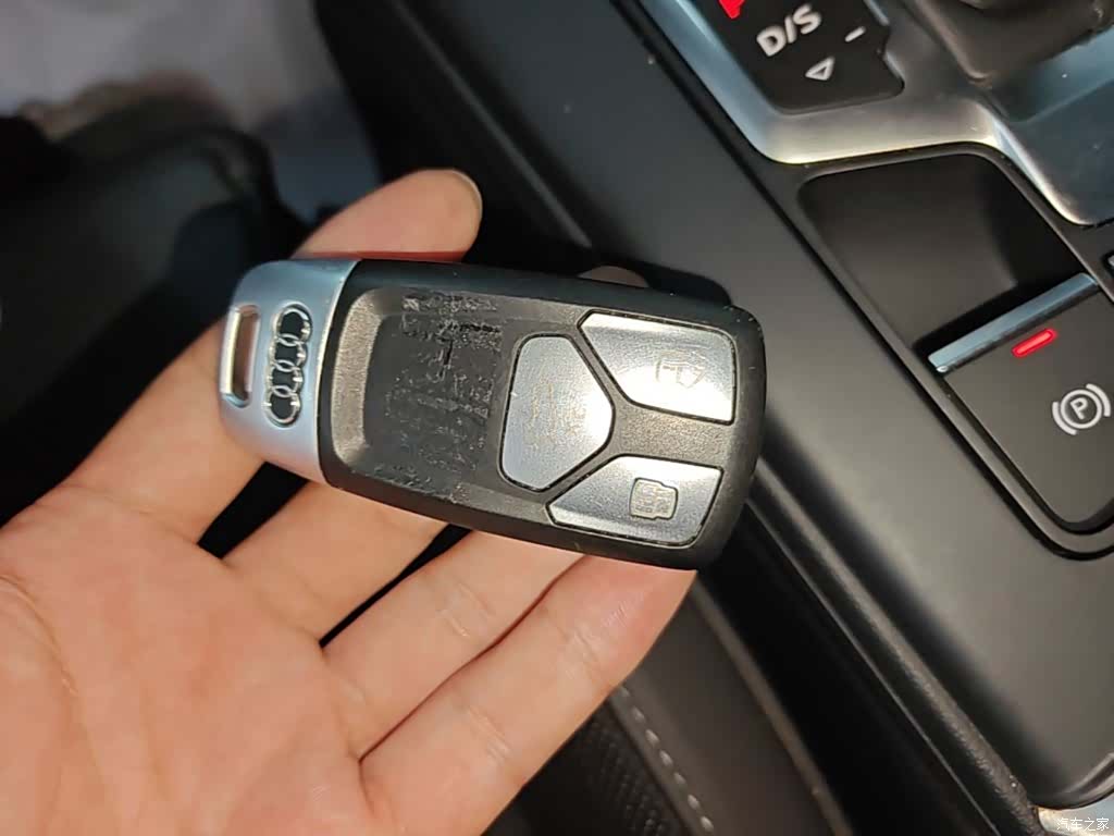 Audi A4L, 2021 9