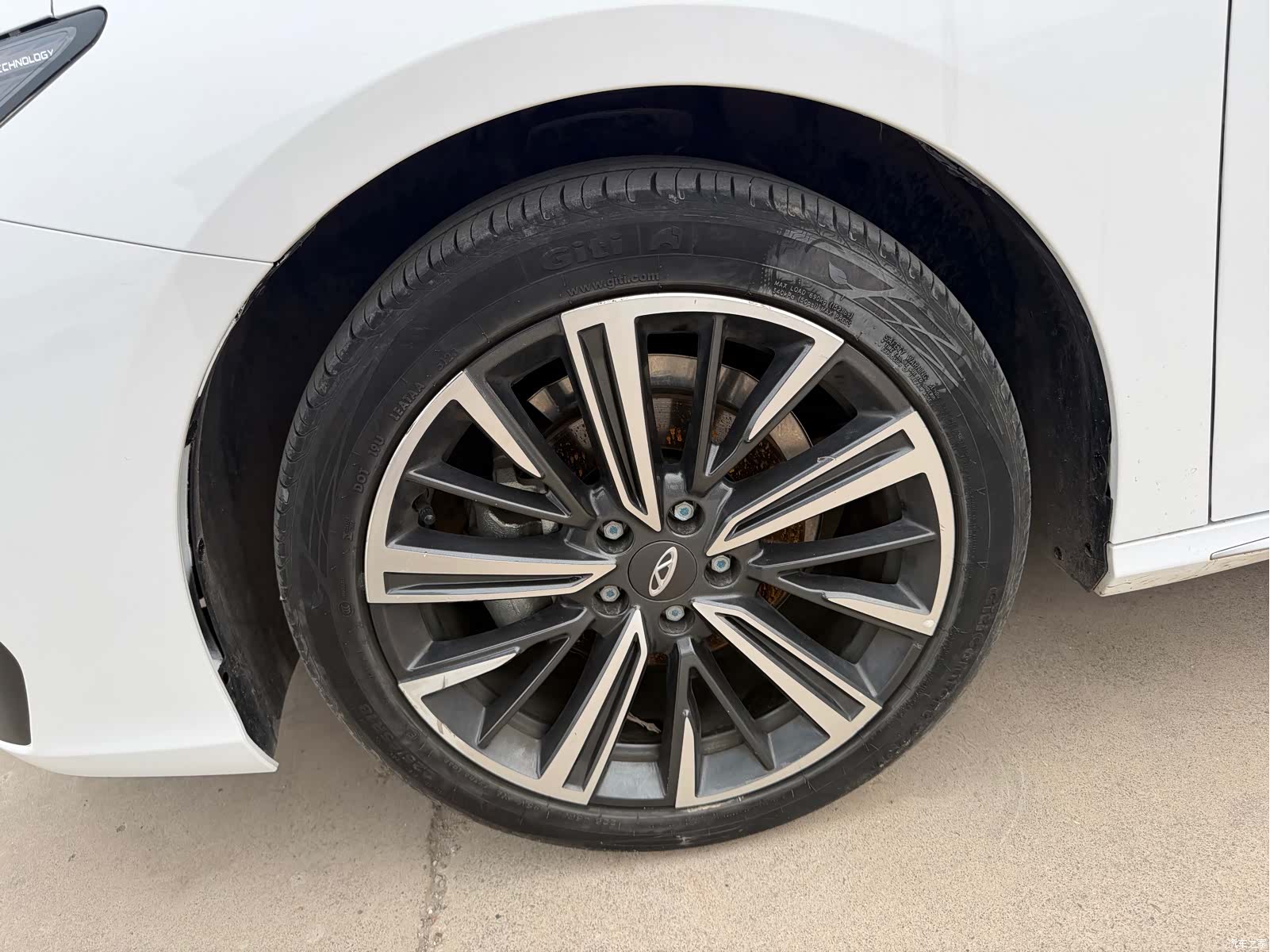 Chery Arrizo 8, 2023 все фото