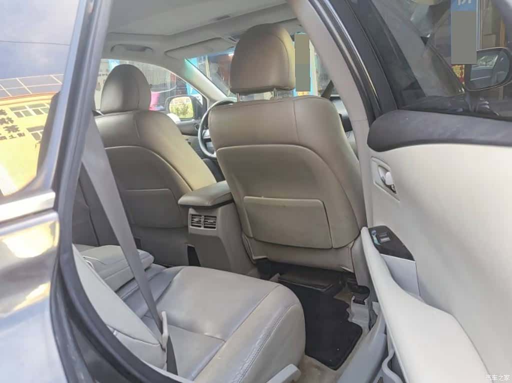 Lexus RX, 2011 8