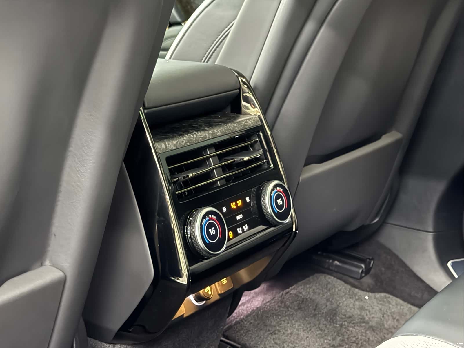 Land Rover Range Rover, 2025 6