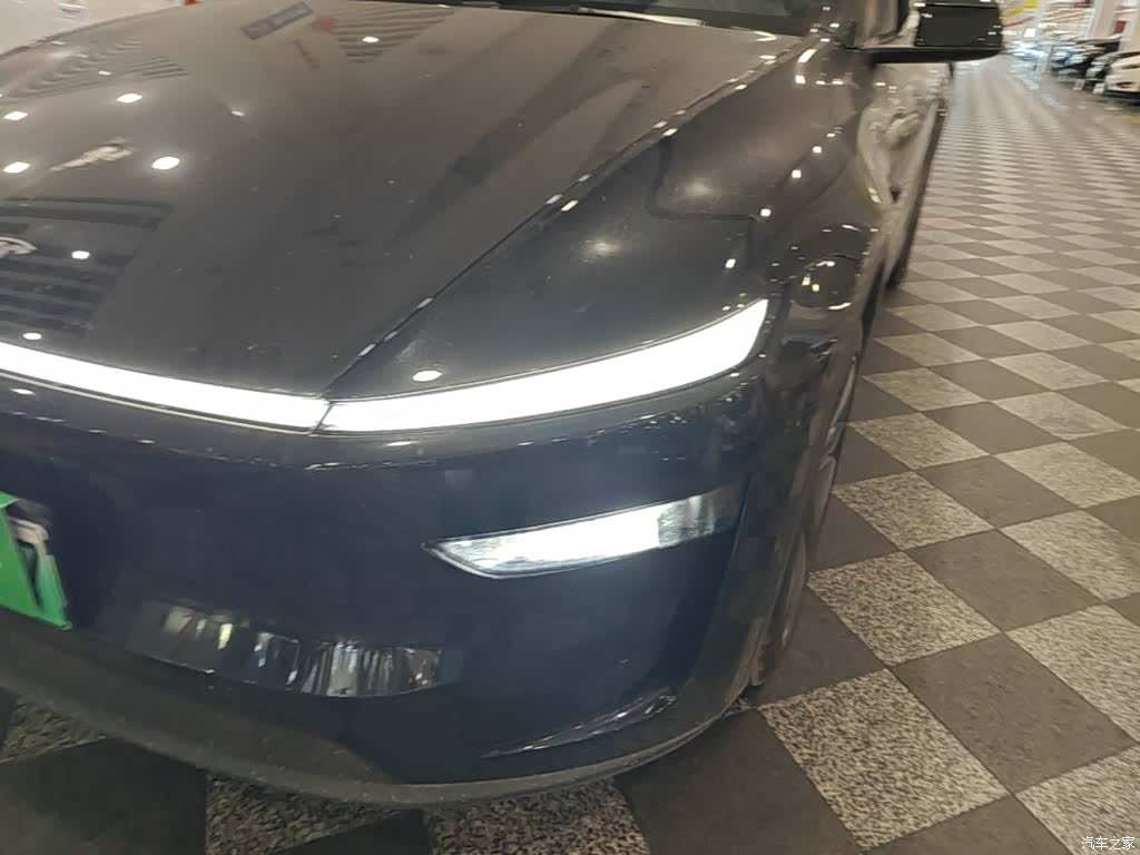 Tesla Model Y, 2025 24