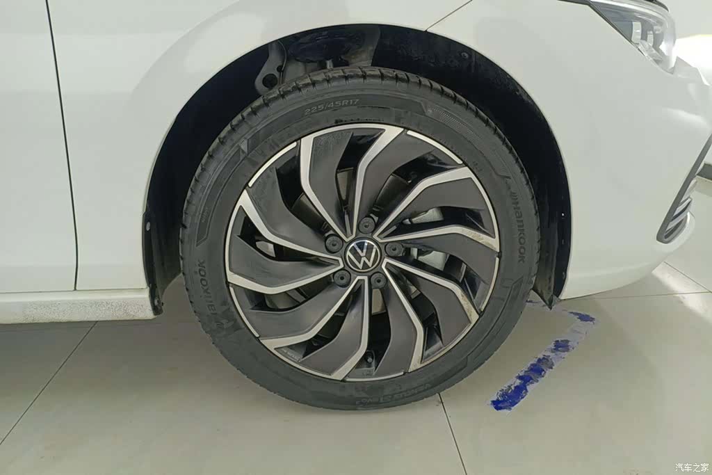 Volkswagen Golf, 2024 6