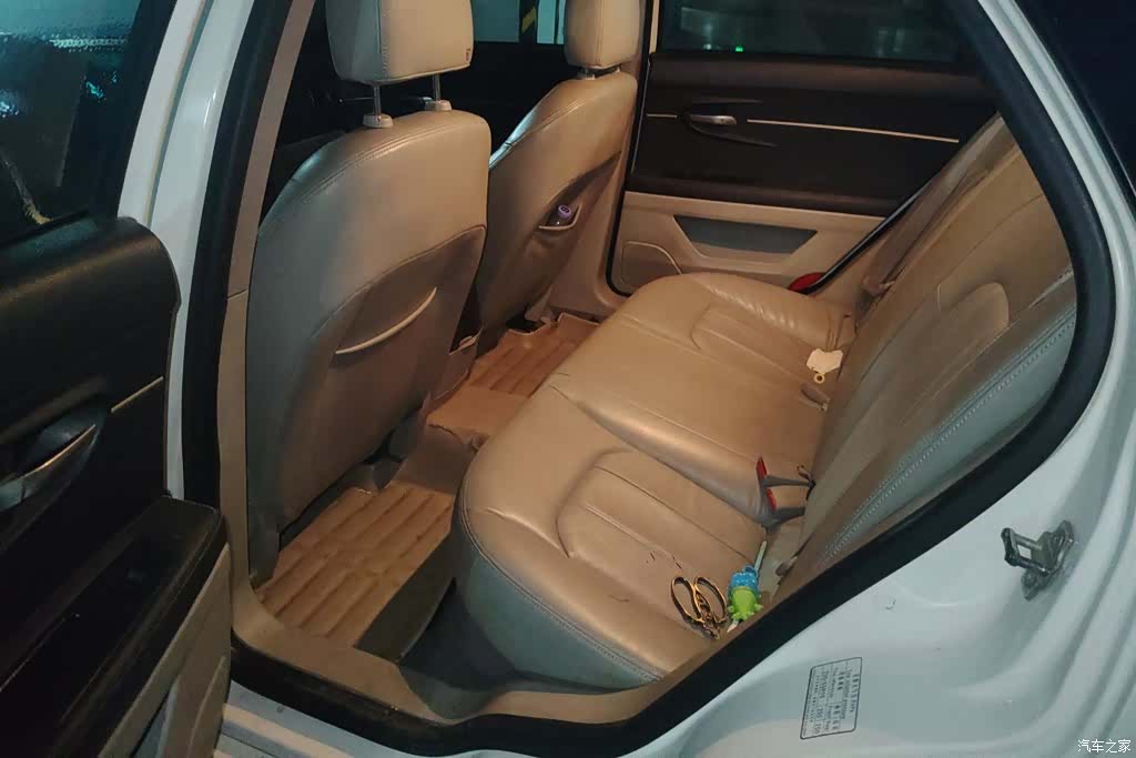 BAIC D50, 2015 11