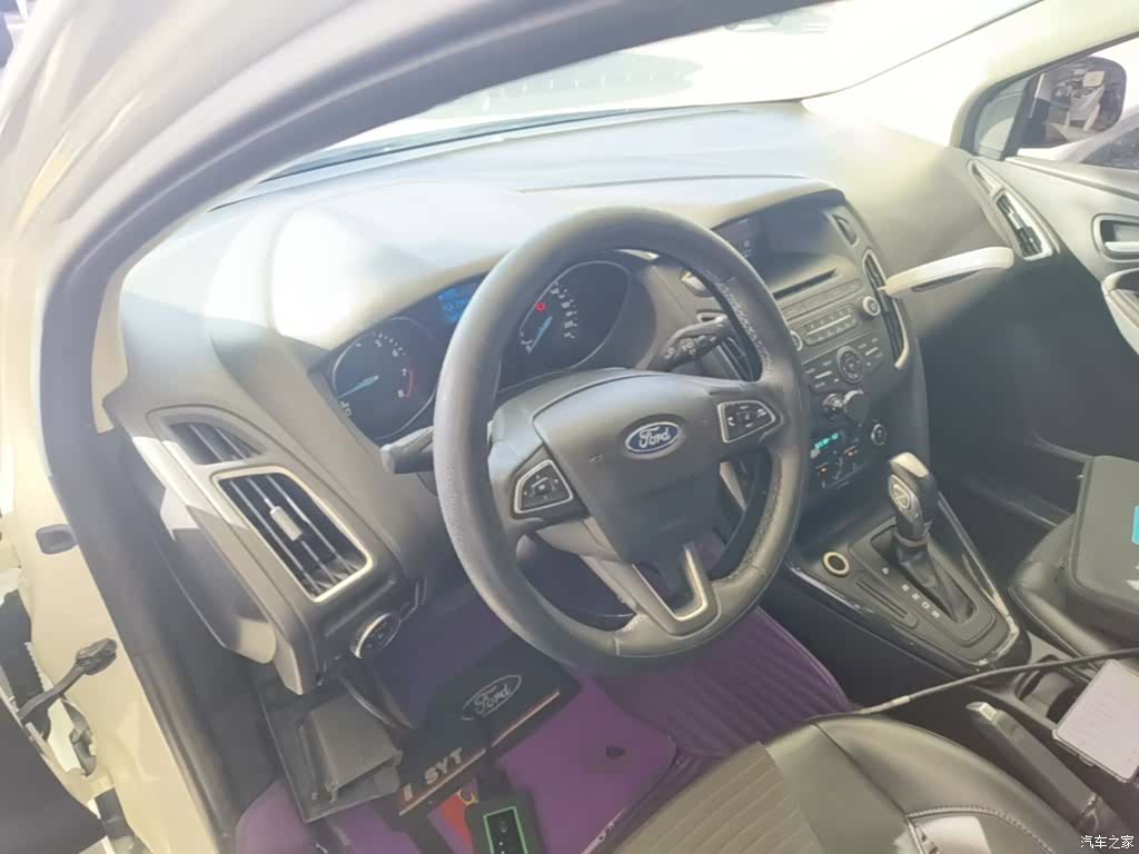 Ford Focus, 2016 10