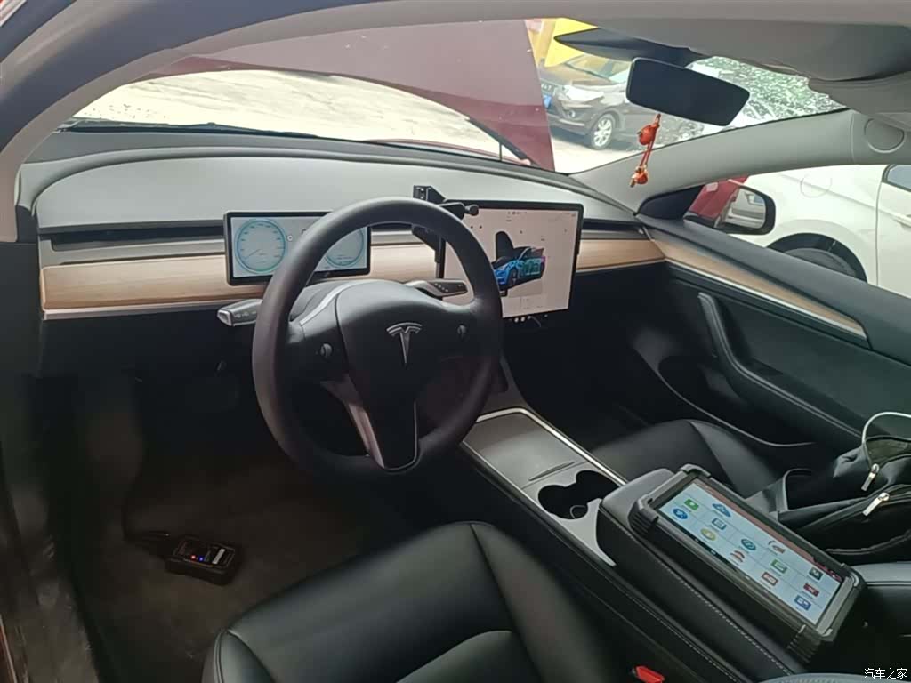 Tesla Model 3, 2022 10