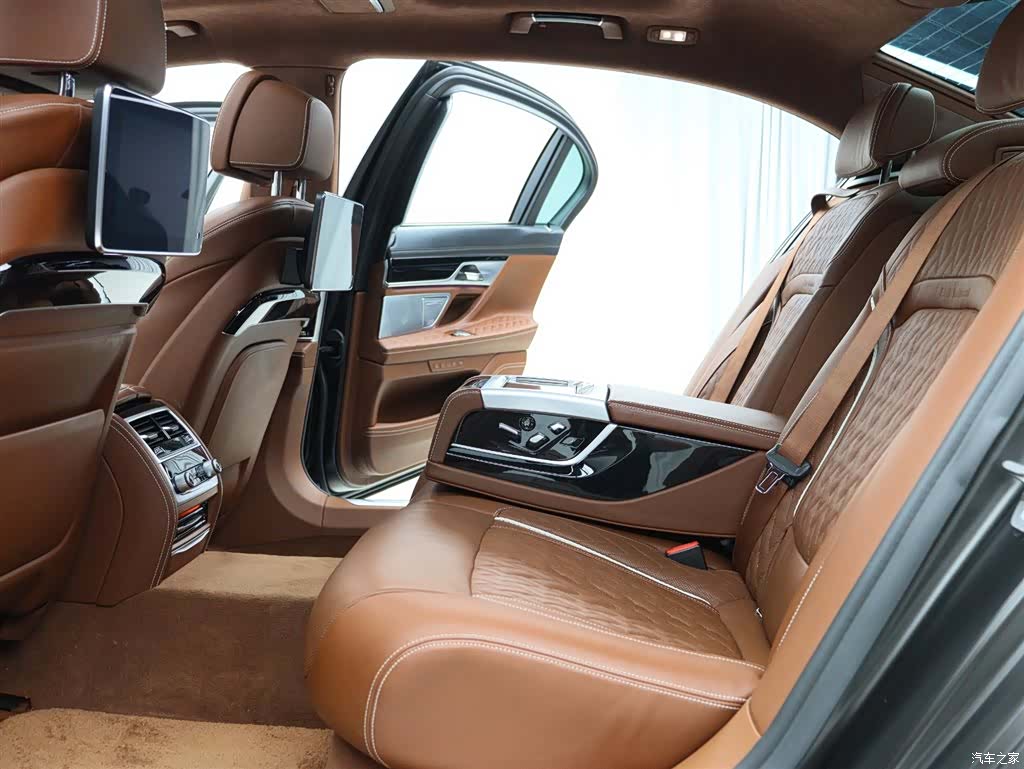 BMW 7 Series, 2020 7
